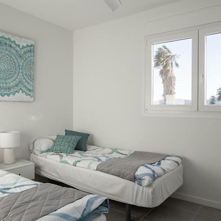 Sunny Apartment In Denia With Outdoor Swimming Pool And Garage Parking Place Included, 300M From The Sandy Beach Zewnętrze zdjęcie