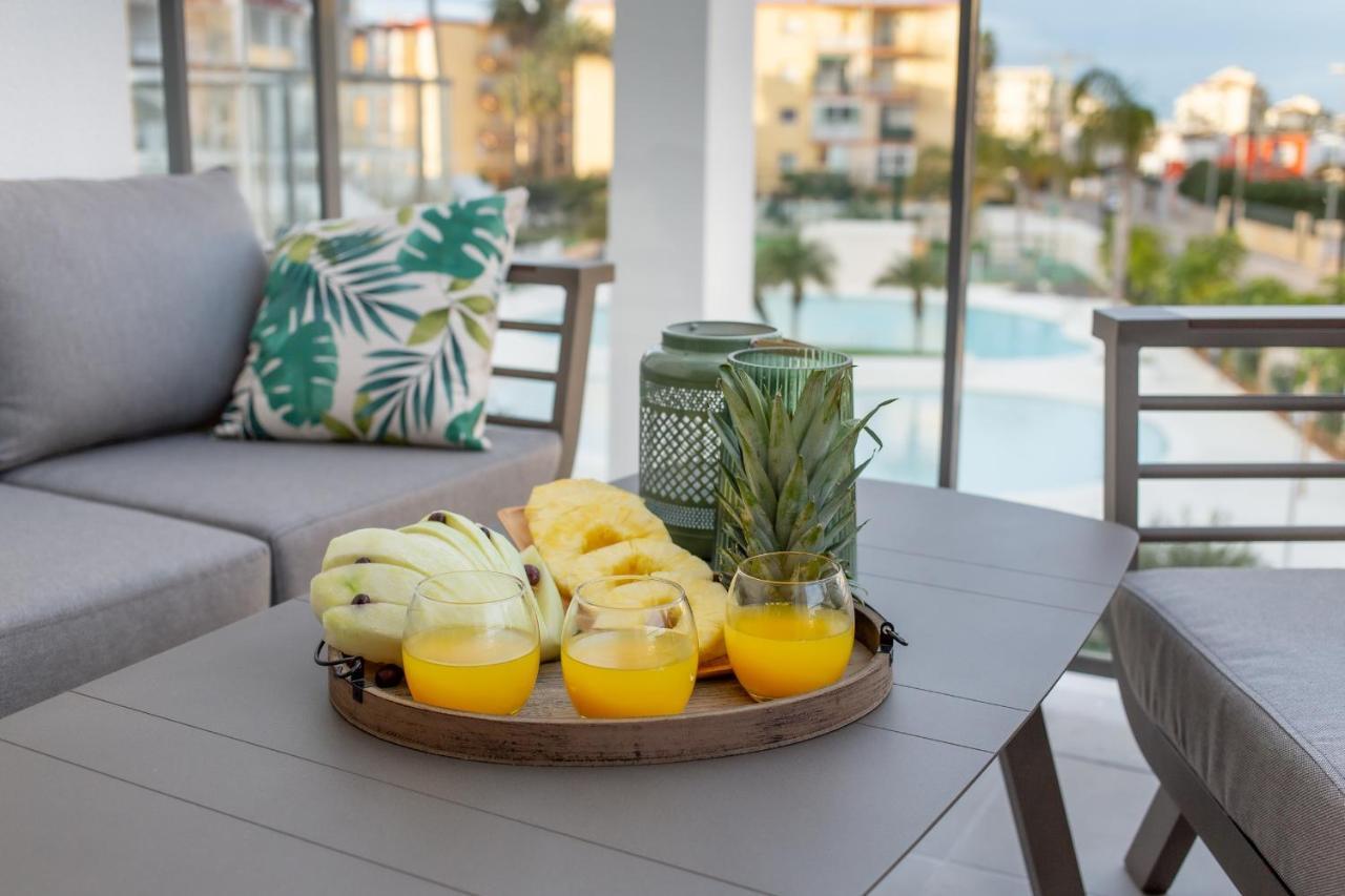 Sunny Apartment In Denia With Outdoor Swimming Pool And Garage Parking Place Included, 300M From The Sandy Beach Zewnętrze zdjęcie