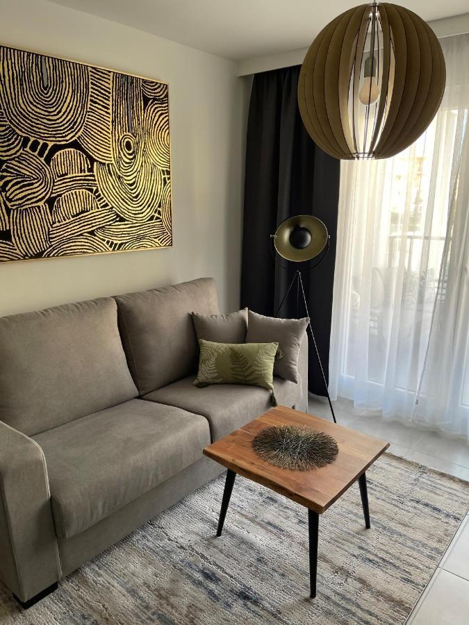 Sunny Apartment In Denia With Outdoor Swimming Pool And Garage Parking Place Included, 300M From The Sandy Beach Zewnętrze zdjęcie